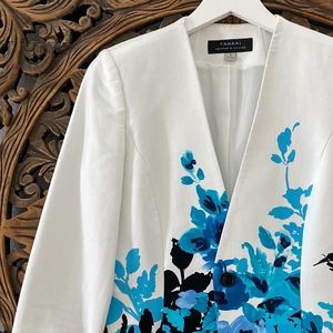 TAHARI White and Blue Floral Blazer